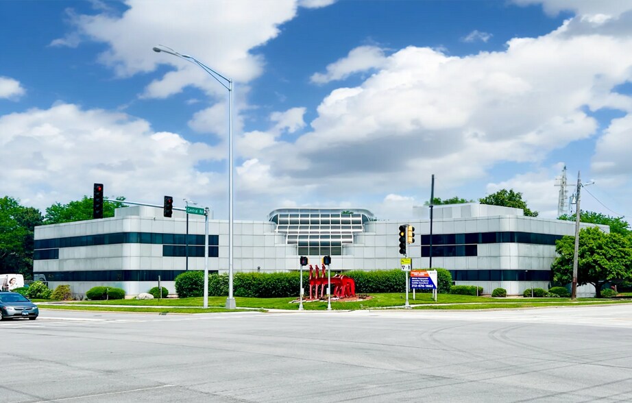 1700 W Central Rd, Arlington Heights, IL à louer - Photo de l’immeuble – Image 1 sur 12