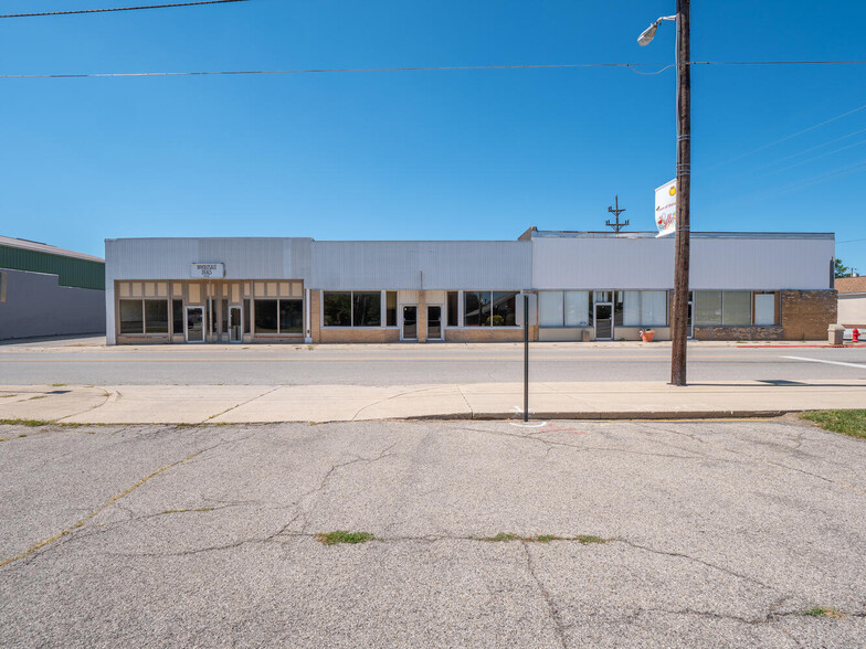 323 Main St, Shirley, IN à vendre - Photo principale – Image 1 sur 12