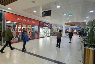 Broad St, Reading à louer Photo de l’immeuble– Image 2 sur 4