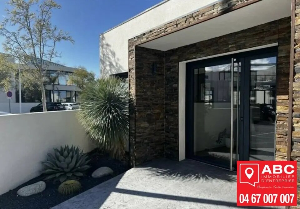 Bureau dans Perpignan à louer Photo de l’immeuble– Image 1 sur 6