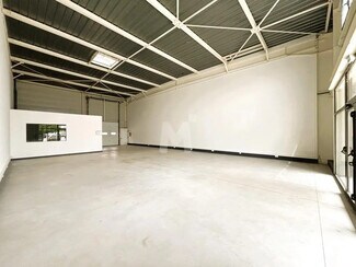 Plus de détails pour Local commercial à louer