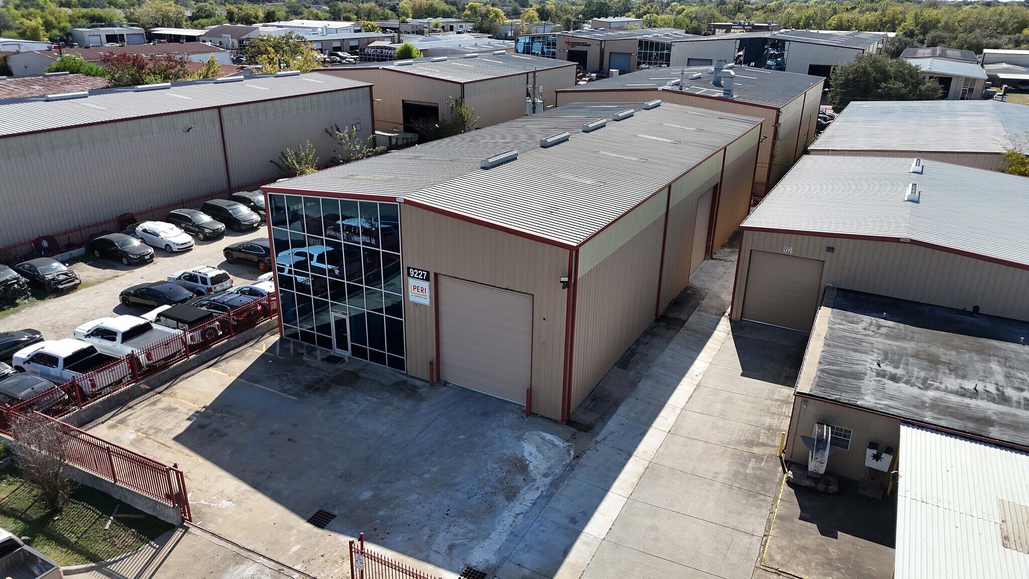 9227 Alberene Dr, Houston, TX à louer Photo principale– Image 1 sur 14