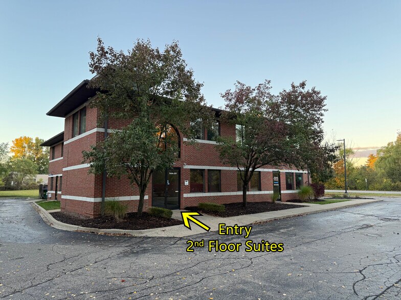 4123 Martin Rd, Commerce Township, MI à vendre - Photo de l’immeuble – Image 3 sur 9