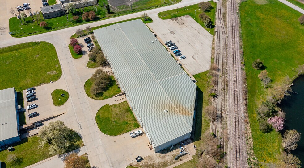 107 Industrial Park Rd, Story City, IA à vendre - Photo de l’immeuble – Image 1 sur 12
