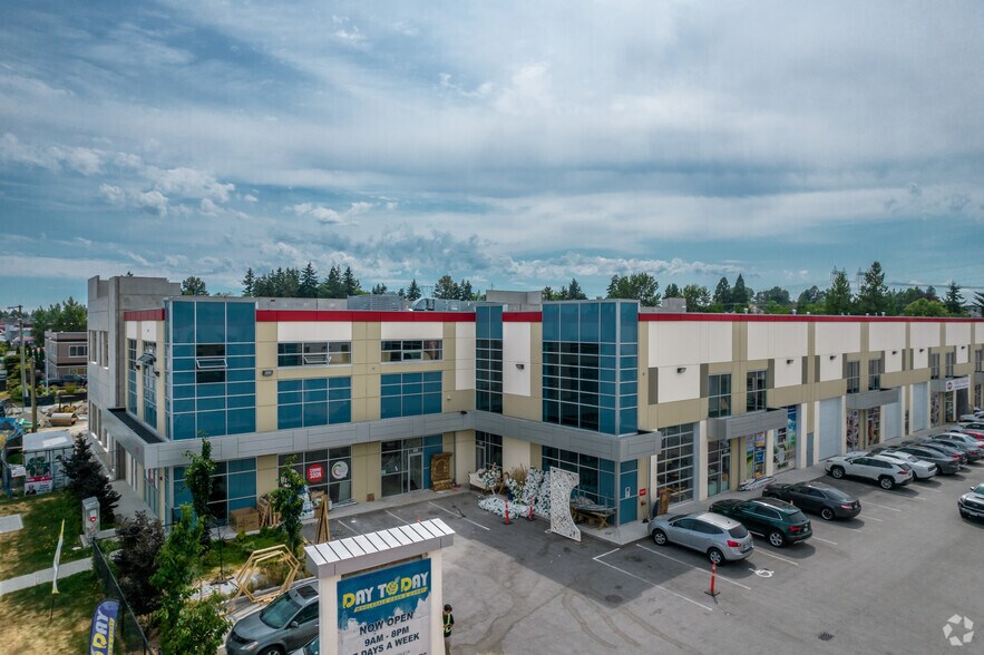 7825 128 St, Surrey, BC à louer - Photo principale – Image 1 sur 4