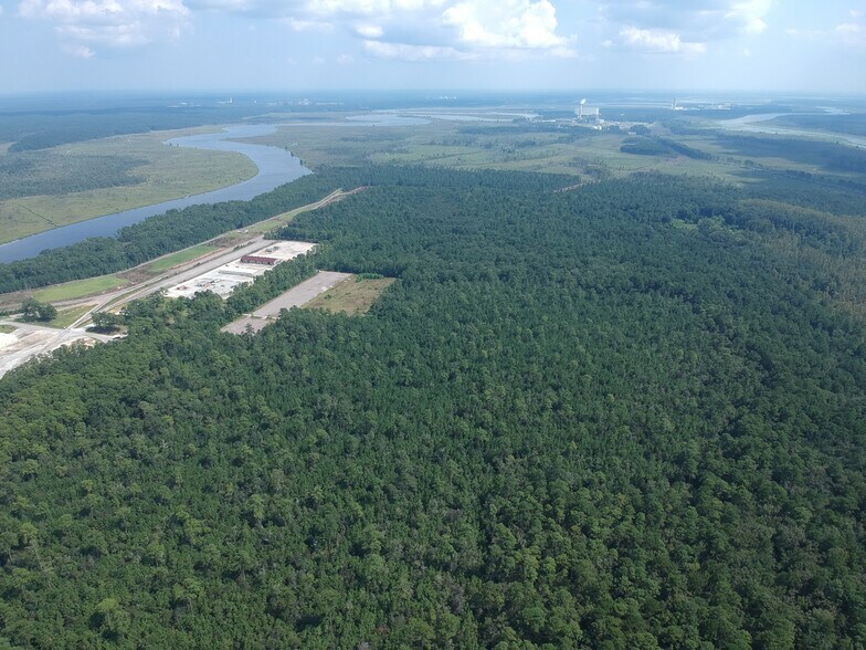 3300 Cypress Gardens Rd, Moncks Corner, SC à vendre - Photo de l’immeuble – Image 2 sur 12