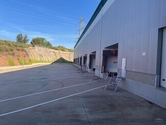 Plus de détails pour Calle Rayo, 5, Cabanillas del Campo - Industriel/Logistique à louer
