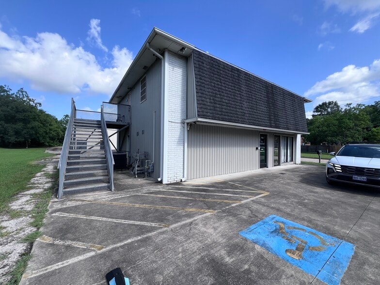 7985 Gladys ave, Beaumont, TX à vendre - Photo principale – Image 2 sur 18
