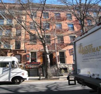 9 Saint Marks Pl, New York, NY à louer - Photo de l’immeuble – Image 2 sur 18