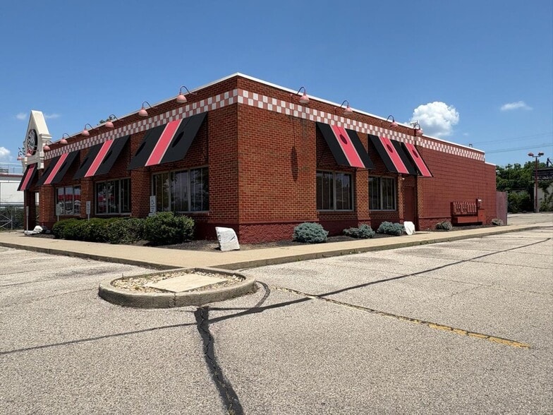 5216 Glenway Ave, Cincinnati, OH à vendre - Photo de l’immeuble – Image 3 sur 22