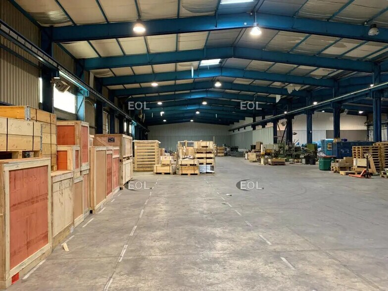 Local d’activités dans Saint-Rémy-de-Provence à louer - Photo intérieure – Image 2 sur 2