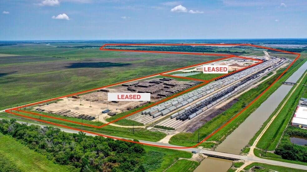 14600 Hatcherville Rd, Baytown, TX à louer - Photo de l’immeuble – Image 2 sur 5