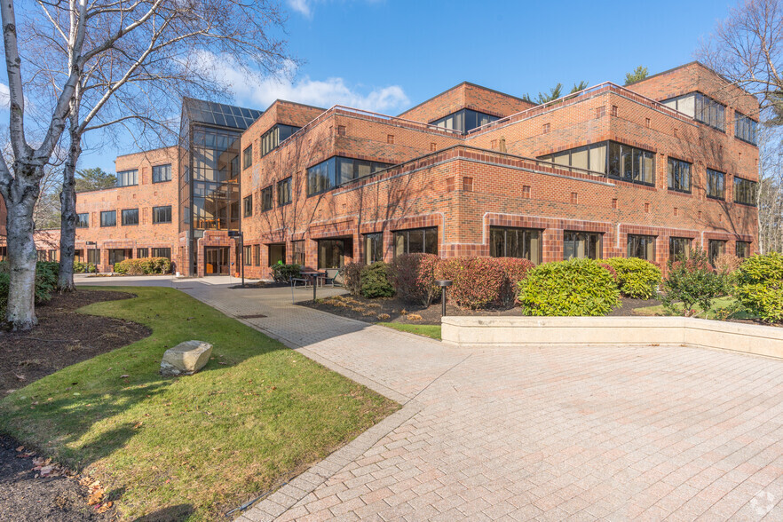 500 Southborough Dr, South Portland, ME à louer - Photo de l’immeuble – Image 3 sur 26
