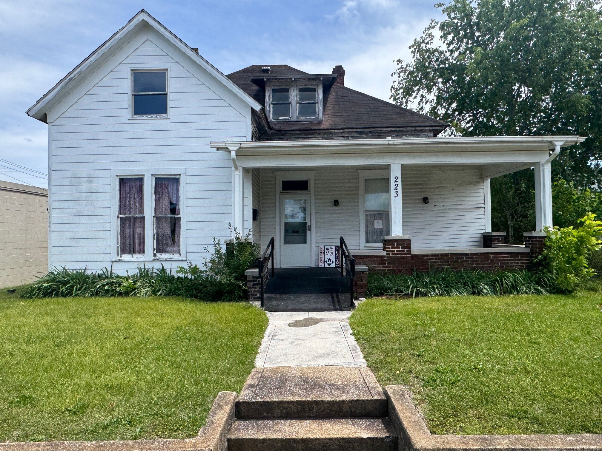 223 N Main St, Dickson, TN à vendre Photo principale– Image 1 sur 18