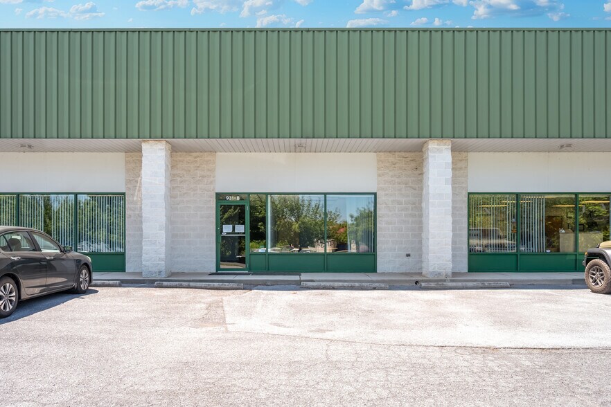 931 Sweeney Dr, Hagerstown, MD à louer - Photo de l’immeuble – Image 3 sur 15