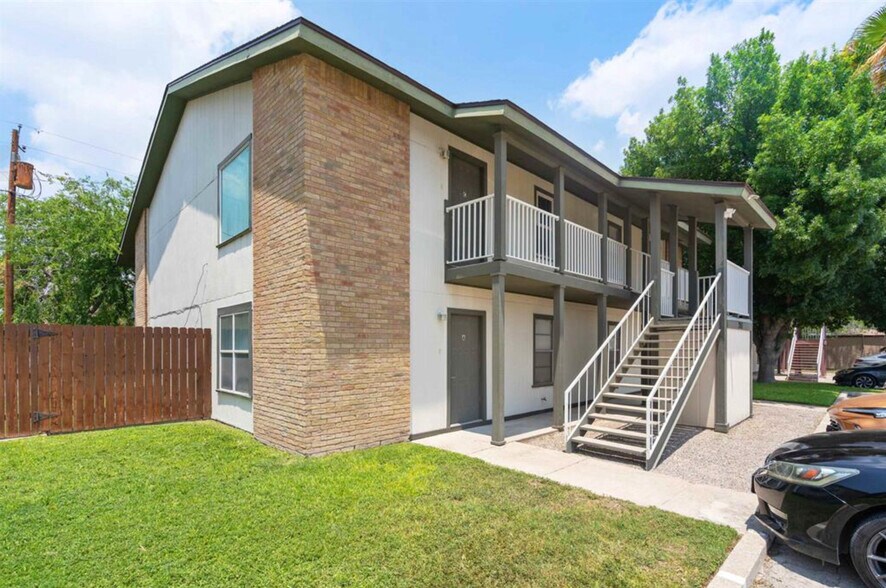 Fletcher Properties portefeuille de 3 biens à vendre sur LoopNet.fr - Photo principale – Image 2 sur 24