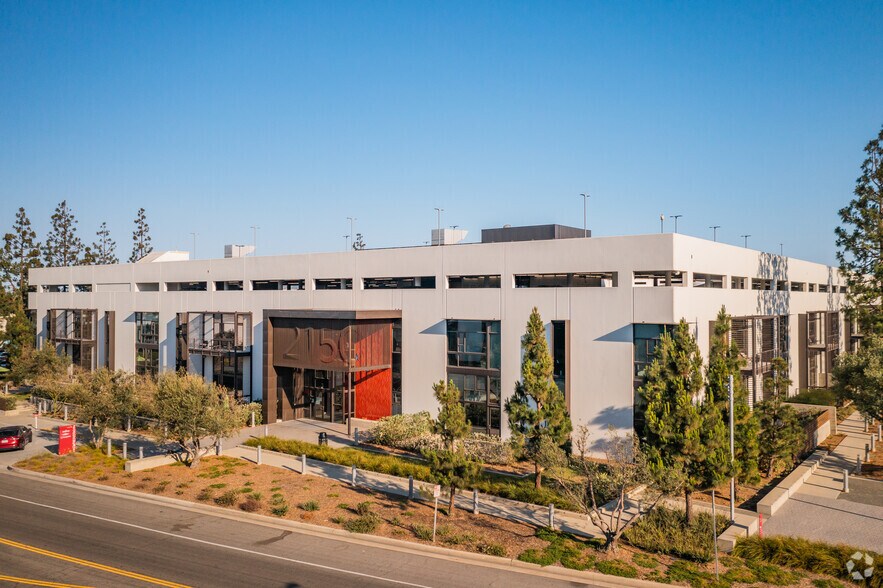 800 Apollo St, El Segundo, CA à louer - Photo principale – Image 1 sur 11