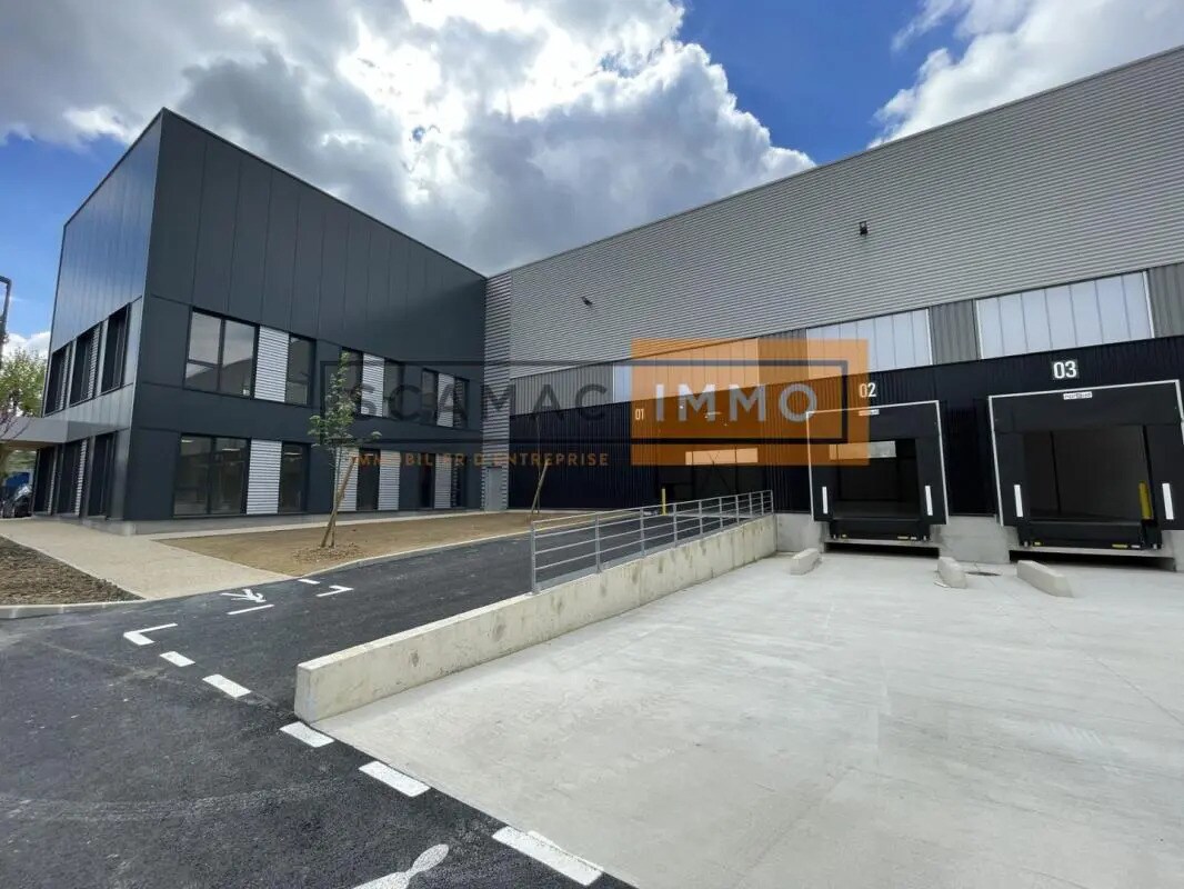 Bureau dans La Courneuve à louer Photo de l’immeuble– Image 1 sur 6