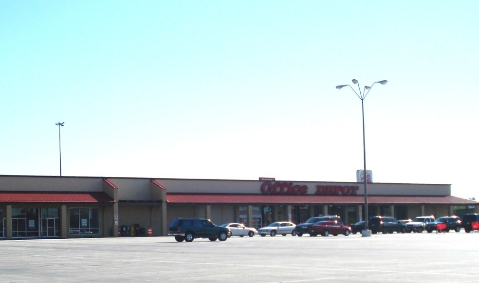 10500-10545 Gulf Fwy, Houston, TX à louer - Photo de l’immeuble – Image 1 sur 1