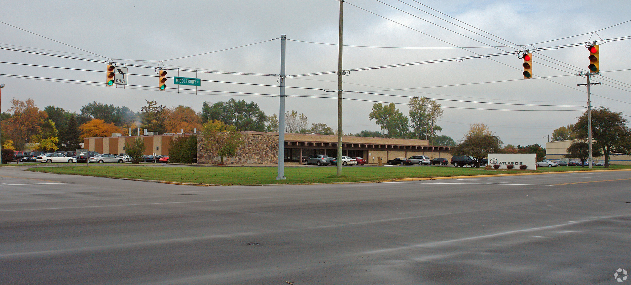 2000 Middlebury St, Elkhart, IN à louer Photo de l’immeuble– Image 1 sur 7