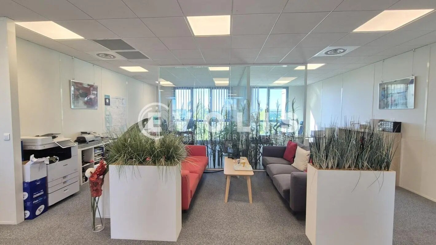 Bureau dans Serris à louer Photo de l’immeuble– Image 1 sur 11
