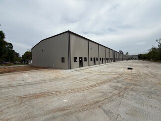 Plus de détails pour 837 Santa Fe St, Conroe, TX - Industriel/Logistique à louer