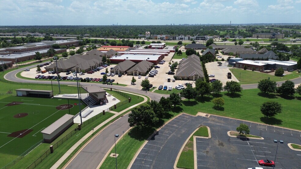 13913-13917 Technology Dr, Oklahoma City, OK à vendre - Aérien – Image 2 sur 9
