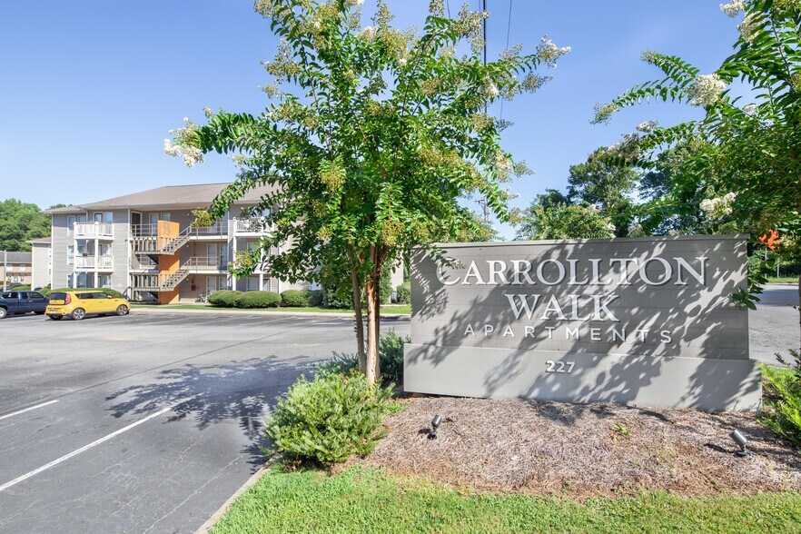 227 Brumbelow Rd, Carrollton, GA à vendre - Photo de l’immeuble – Image 2 sur 23