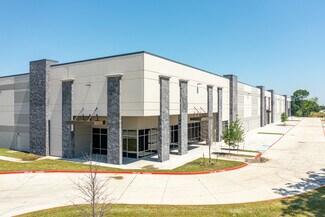 Plus de détails pour 3601 N McDonald St, McKinney, TX - Industriel/Logistique à louer