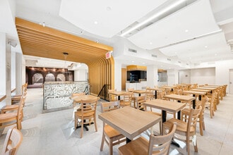 1674 Broadway, New York, NY à louer Photo intérieure– Image 1 sur 4