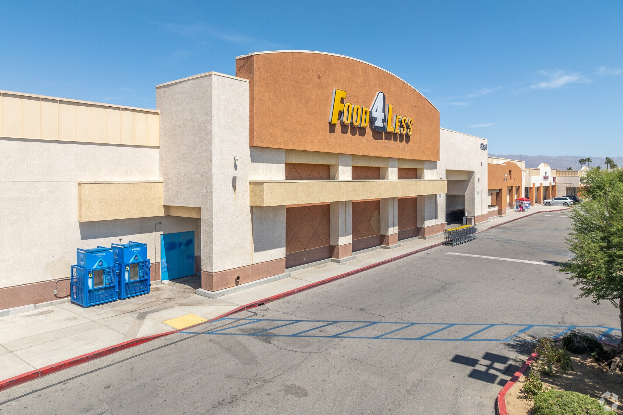 82126-82128 US Highway 111, Indio, CA à vendre Photo principale– Image 1 sur 8