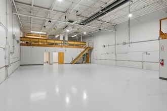 65 Parker St, Newburyport, MA à louer Photo intérieure– Image 2 sur 25