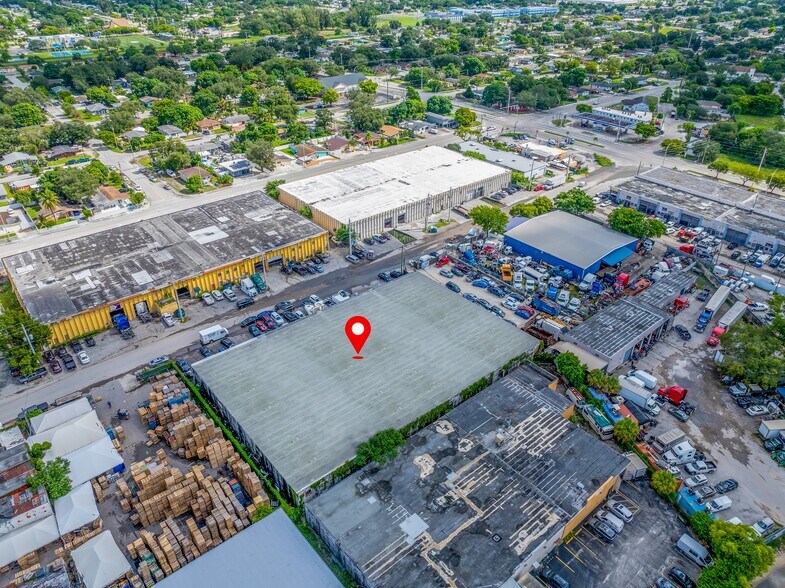 2310 NW 150th St, Opa Locka, FL à vendre - Photo de l’immeuble – Image 2 sur 5
