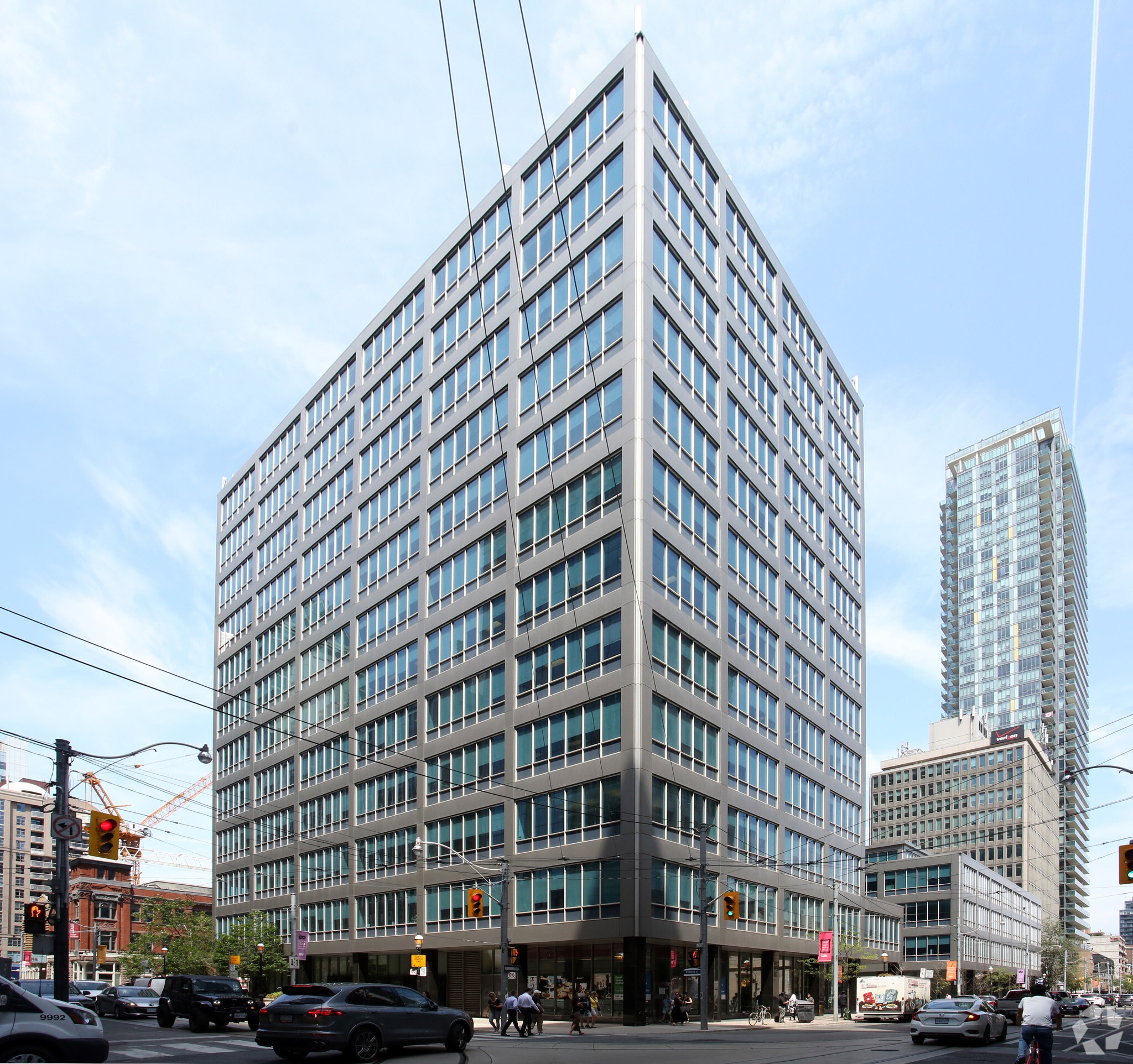 30 Adelaide St E, Toronto, ON à louer Photo principale– Image 1 sur 3