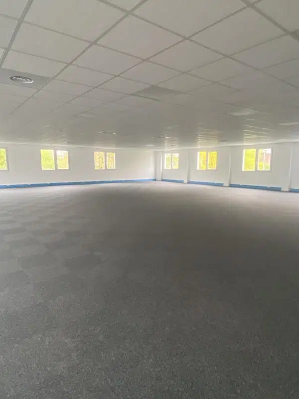 22 Rue Du 35Eme Regiment D'Aviation, Bron à louer Photo de l’immeuble– Image 1 sur 3