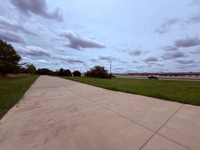 Highway 161, Grand Prairie, TX à vendre - Autre – Image 3 sur 5