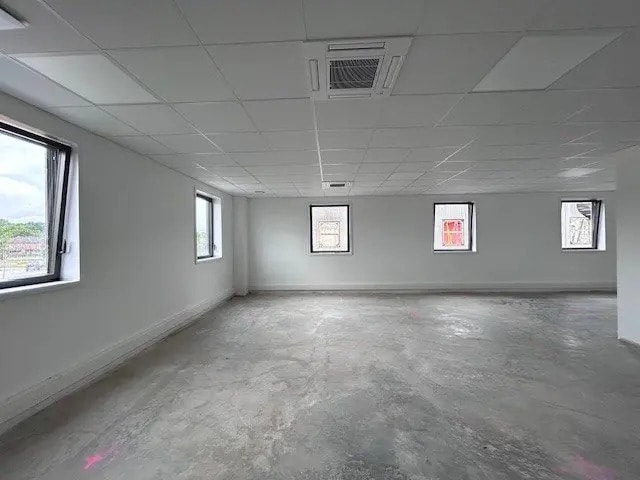 Bureau dans Châtenoy-le-Royal à vendre Photo de l’immeuble– Image 1 sur 9