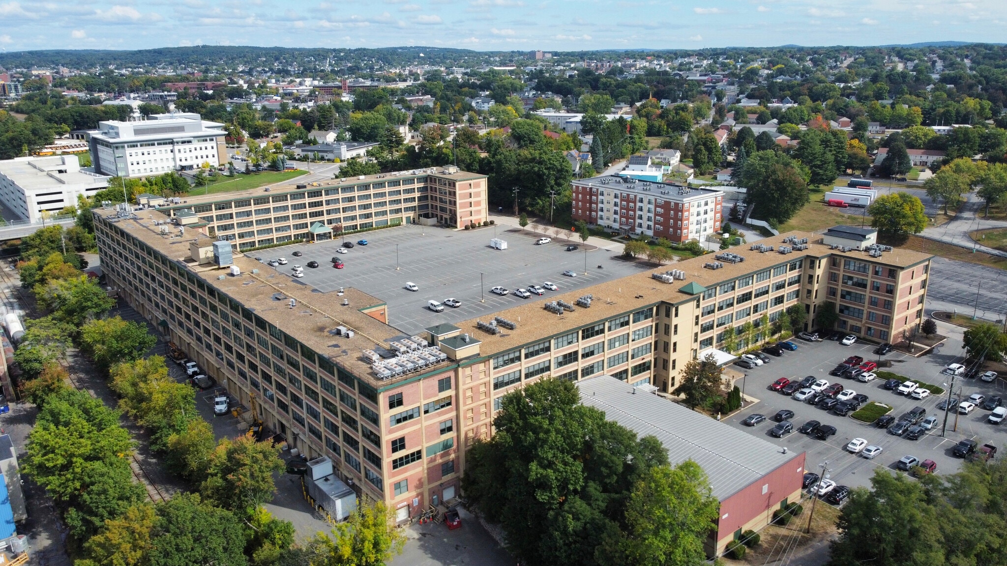 The Sundial Center portefeuille de 3 biens à vendre sur LoopNet.fr Photo principale– Image 1 sur 17
