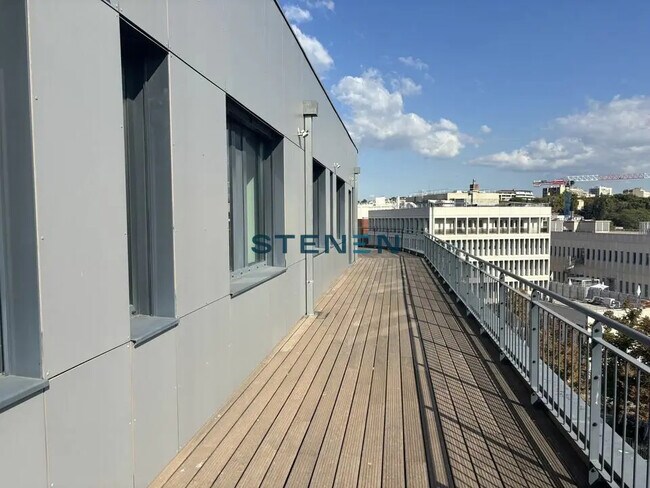 Plus de détails pour Bureau à louer