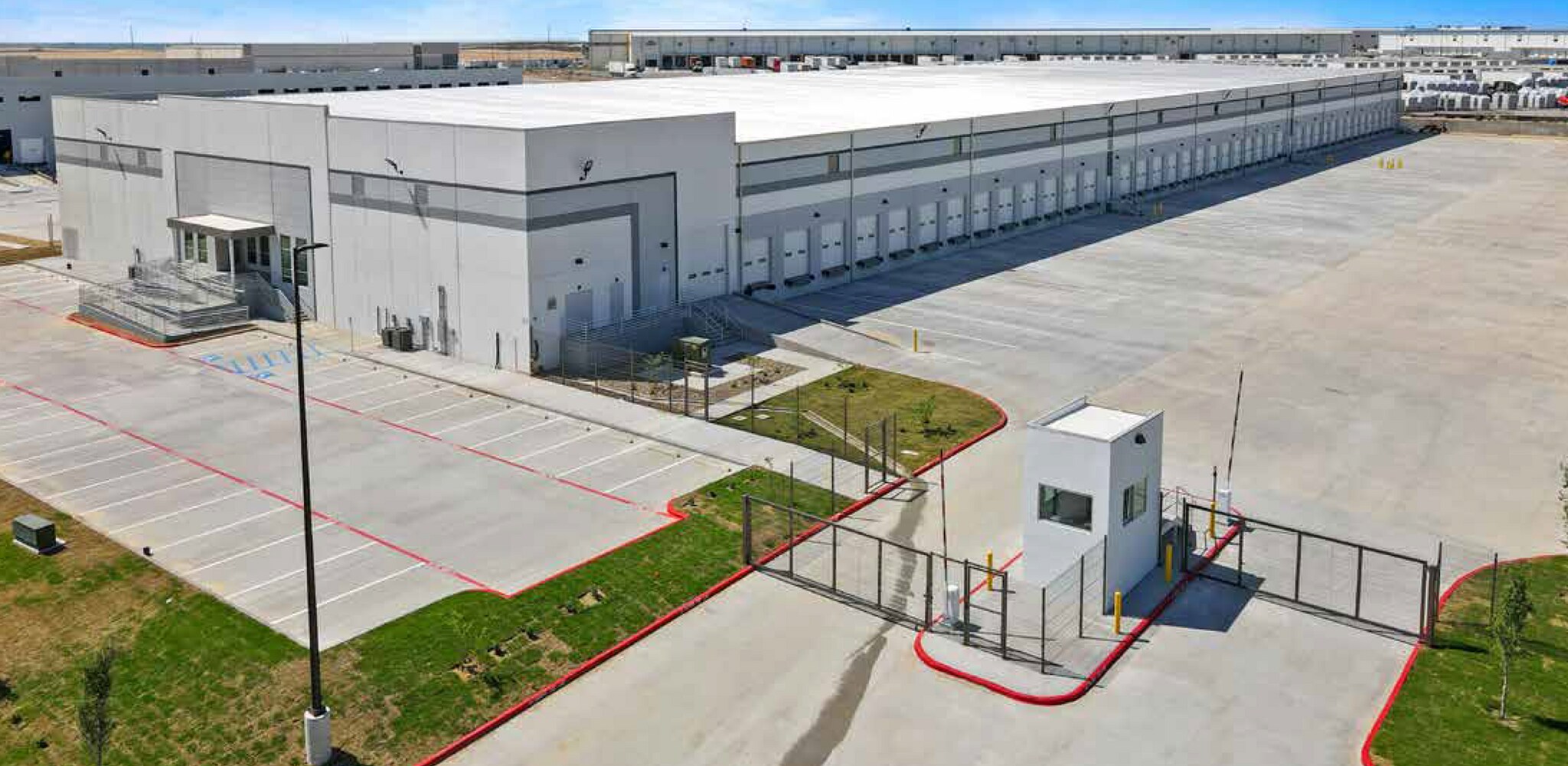 1138 Reuthinger Pky, Laredo, TX à louer Photo principale– Image 1 sur 6