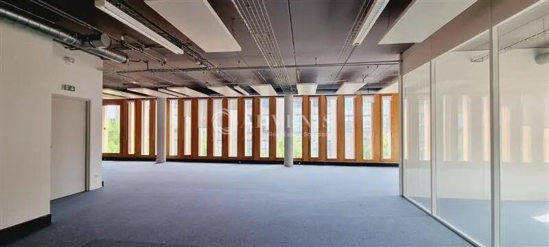 Bureau dans Lille à louer - Photo de l’immeuble – Image 2 sur 12