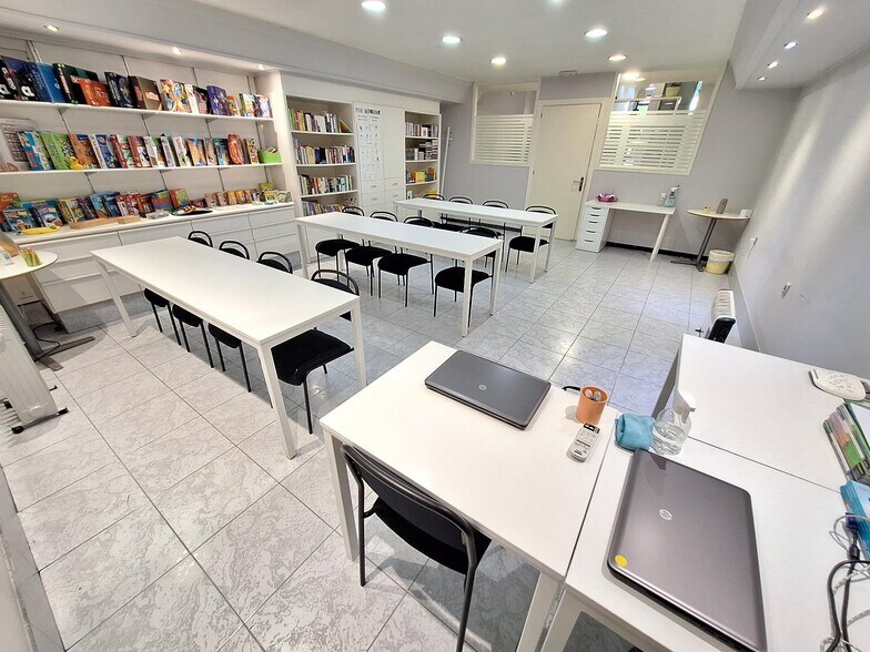 Local commercial dans Igualada, Barcelona à vendre - Photo intérieure – Image 2 sur 9