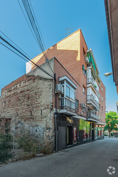 Calle Plaza Emperatriz, 9, Madrid, Madrid à vendre - Photo de l’immeuble – Image 2 sur 2