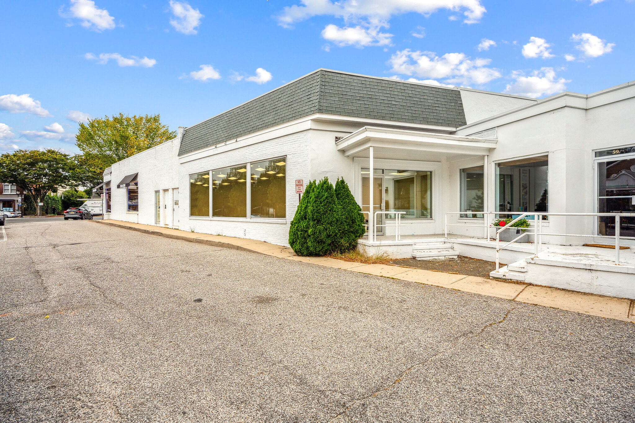 53 The Circle, East Hampton, NY à louer Photo intérieure– Image 1 sur 6