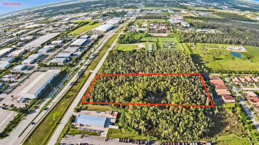 3870 Veronica S. Shoemaker Blvd, Fort Myers, FL à vendre - Photo de l’immeuble – Image 2 sur 4