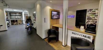 49 Avenue De La Grande Armée, Paris à louer Photo de l’immeuble– Image 1 sur 7