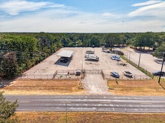 Plus de détails pour 1204 N Tool Dr, Tool, TX - Spécialisé à vendre