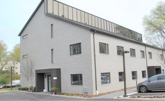 Plus de détails pour 100 Putnam Grn, Greenwich, CT - Bureau à vendre