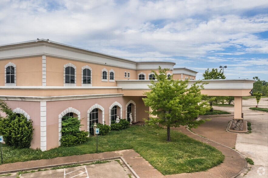 7955 Fischer Steel Rd, Cordova, TN à vendre - Photo de l’immeuble – Image 3 sur 6