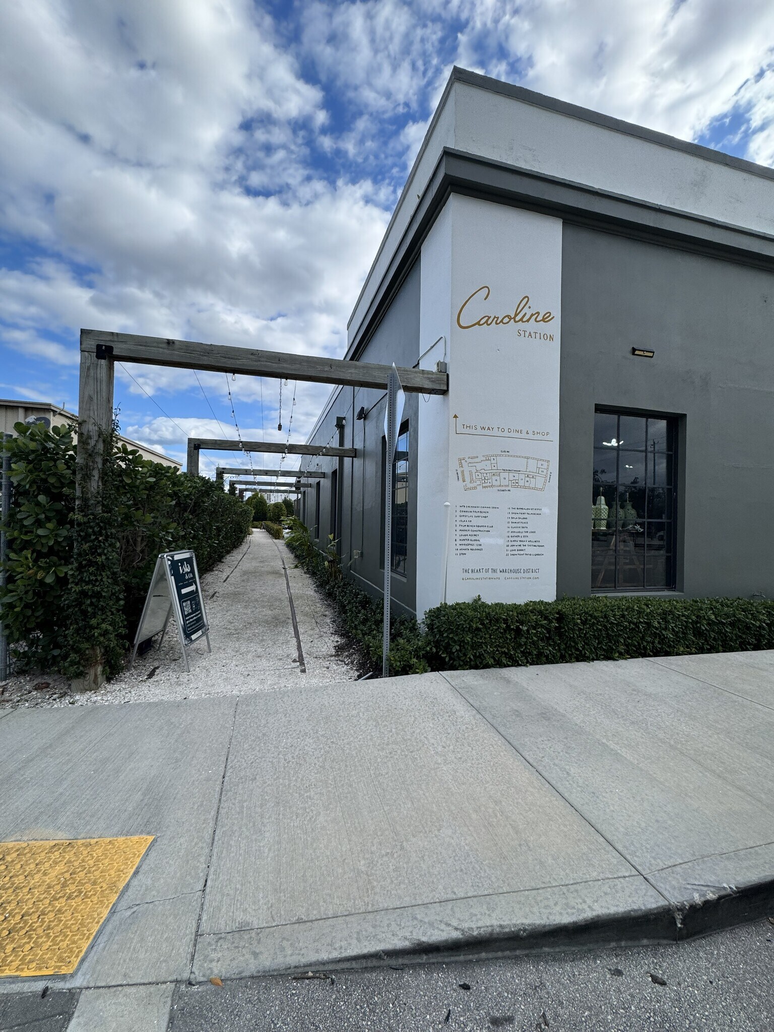 1220-1530 Elizabeth Ave, West Palm Beach, West Palm Beach, FL à louer Photo de l’immeuble– Image 1 sur 18